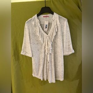 2/$20 - NWT - XS or S -- Maternal America - Dressy Maternity T-shirt